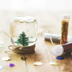 Najprostsze sposoby jak zrobić ozdoby świąteczne krok po kroku - inspiracje DIY