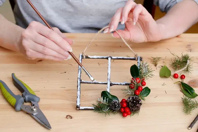 Zdjęcie Najprostsze sposoby jak zrobić ozdoby świąteczne krok po kroku - inspiracje DIY