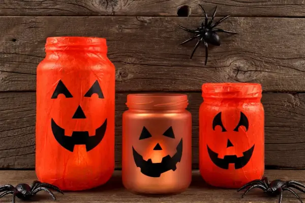 Jak zrobić ozdoby Halloween: proste instrukcje i kreatywne pomysły